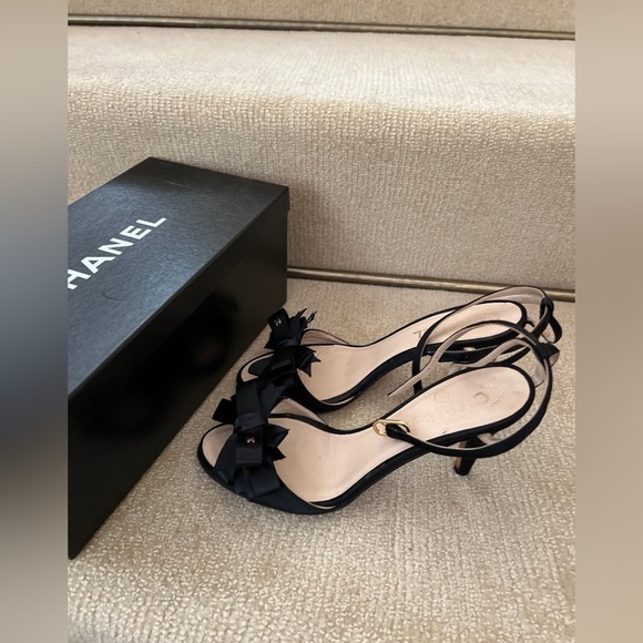 Chanel kitty heel - Picture 2 of 7